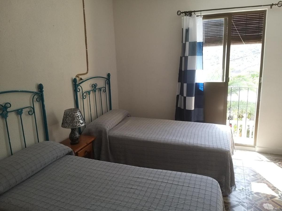 Pension La Fuente Abrucena ภายนอก รูปภาพ